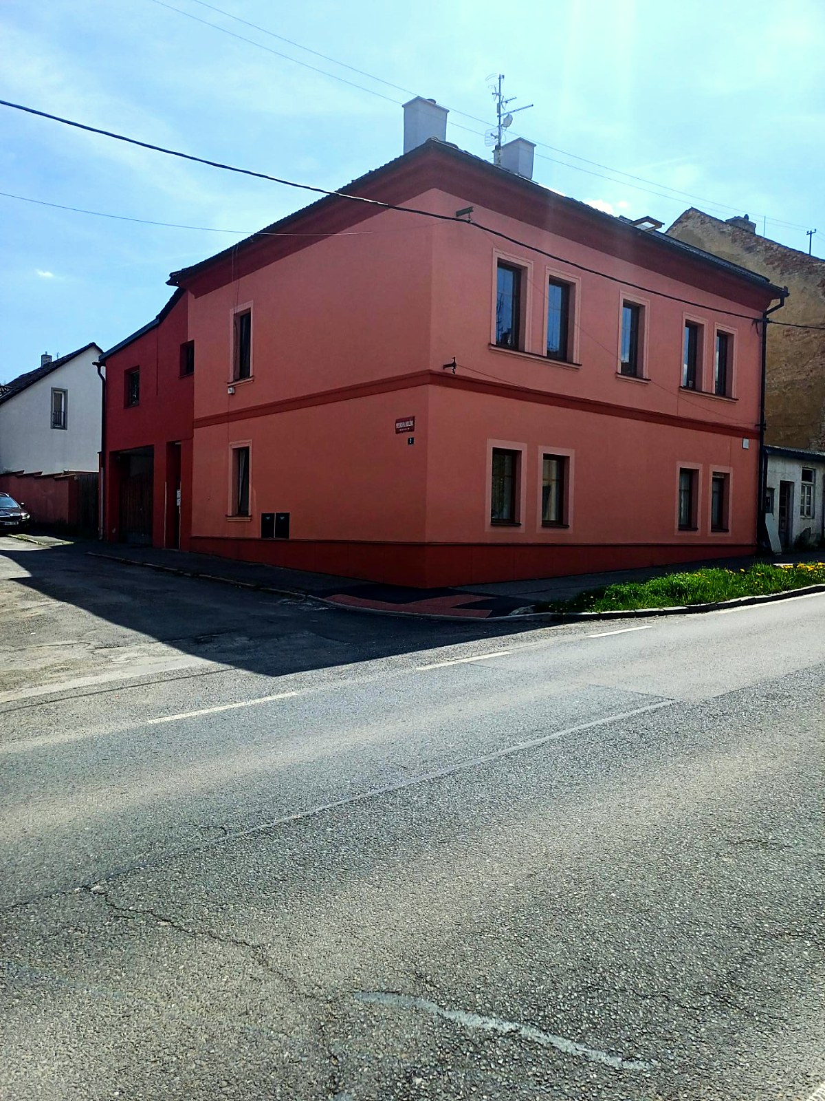 Cihlový dům s pěti bytovými jednotkami – mezonetový byt 3+kk, Beroun